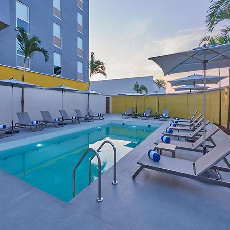 Alfredo V. Bonfil City Express By Marriott Cancun Aeropuerto מראה חיצוני תמונה