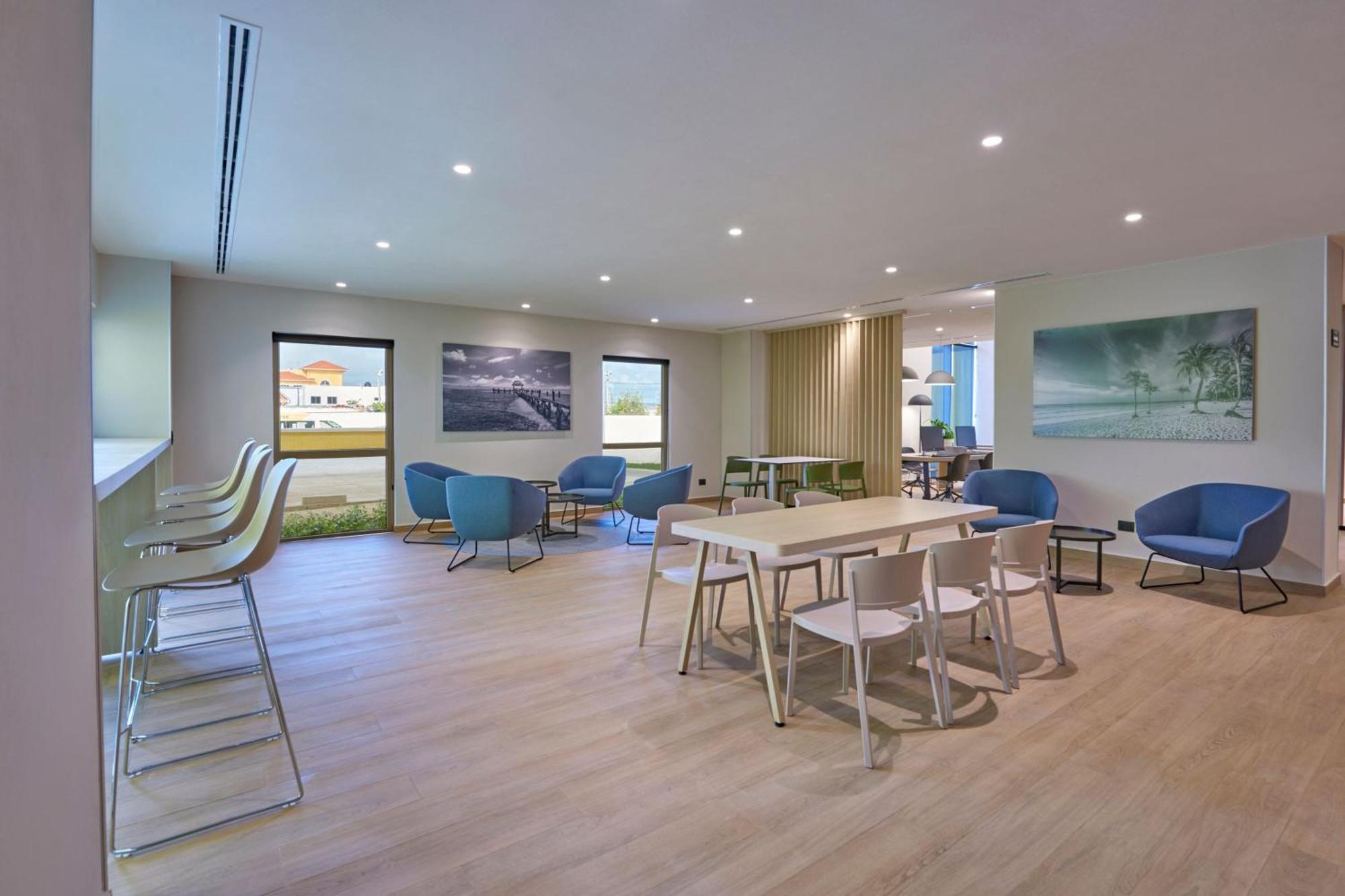 Alfredo V. Bonfil City Express By Marriott Cancun Aeropuerto מראה חיצוני תמונה