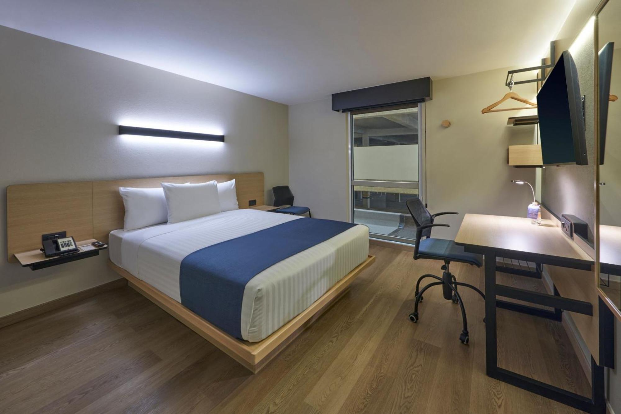 Alfredo V. Bonfil City Express By Marriott Cancun Aeropuerto מראה חיצוני תמונה