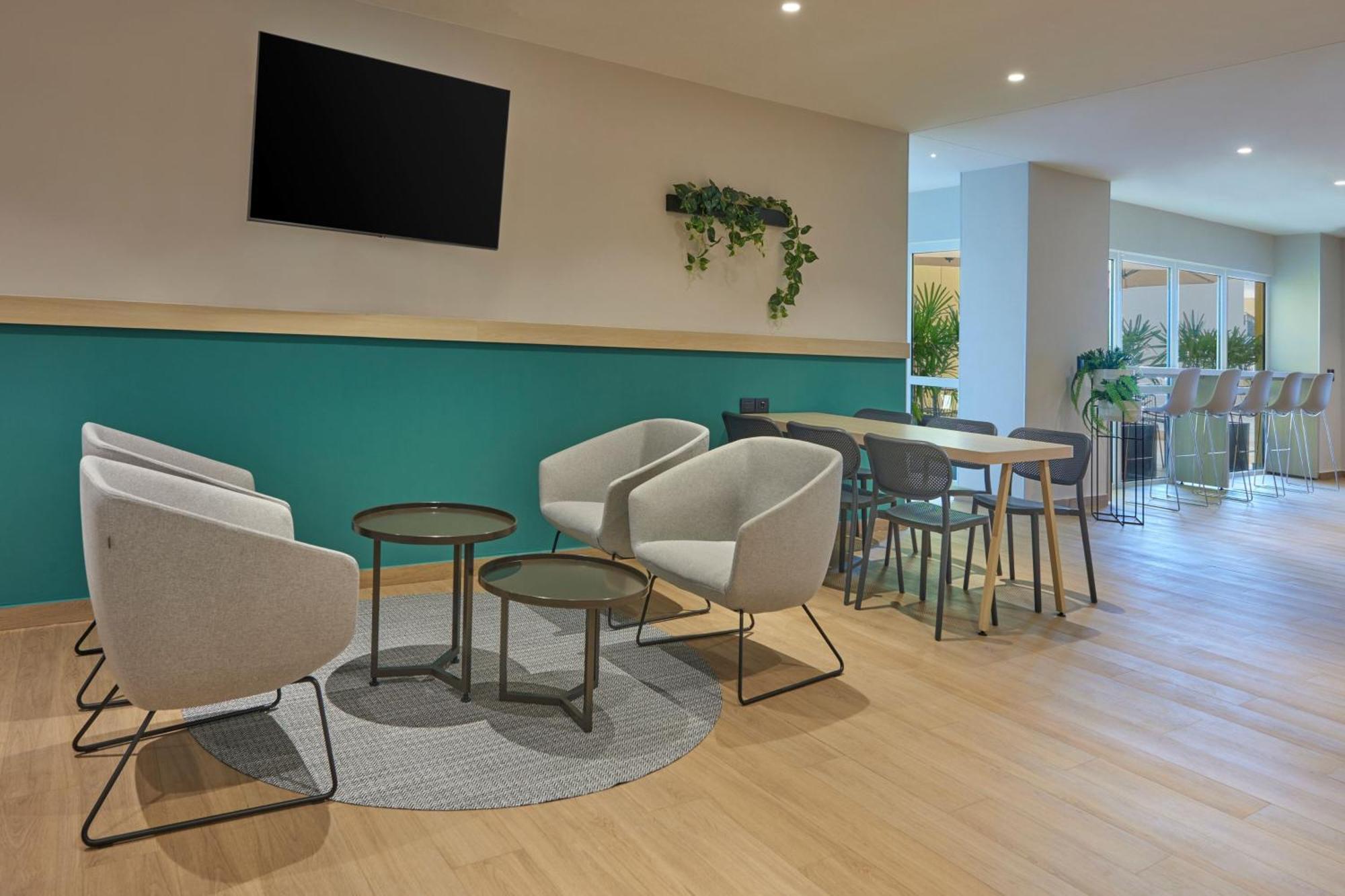 Alfredo V. Bonfil City Express By Marriott Cancun Aeropuerto מראה חיצוני תמונה
